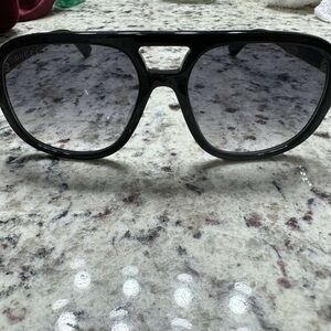 Gucci Unisex Sunglasses Model GG1188S